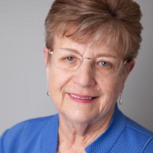 heasdshot of pam craig