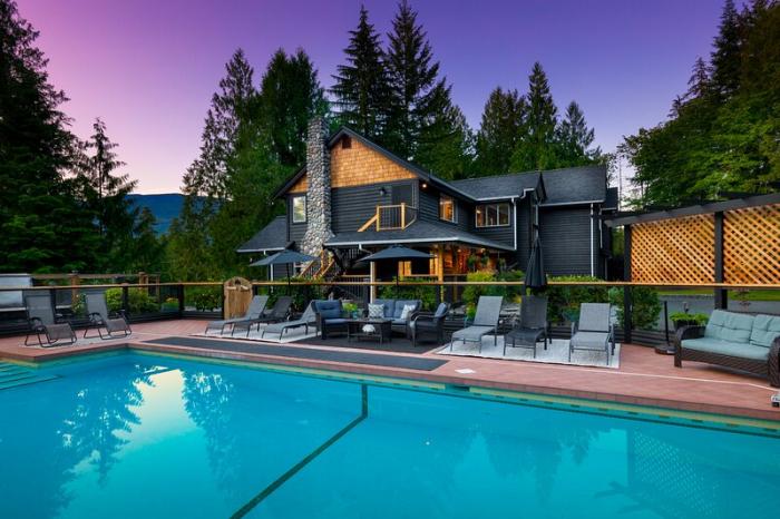 West Coast River Lodge